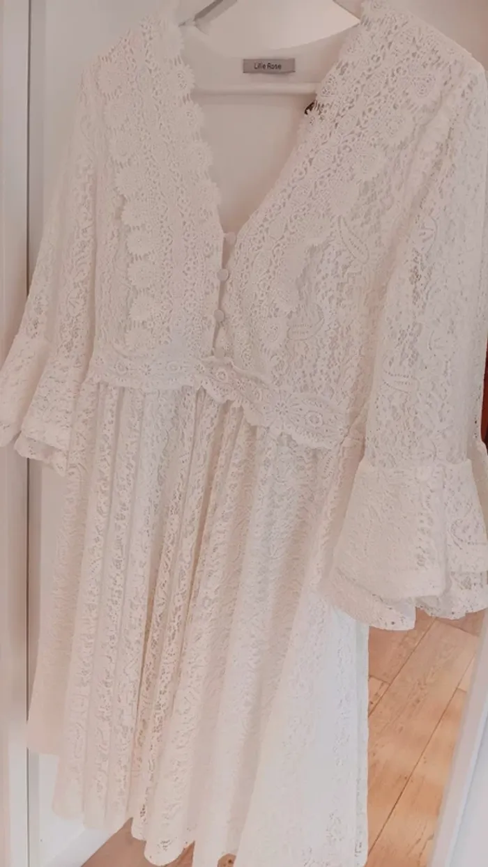 Robe blanche dentelle - photo numéro 4