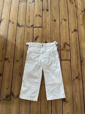 Pantalon cinq ans, tape-à-l’œil