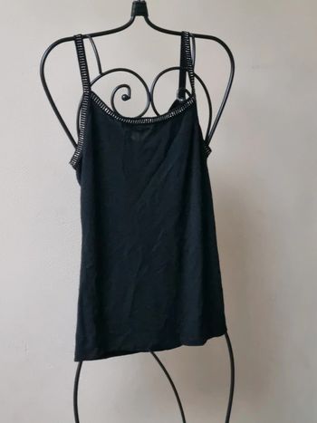 Top noir et argenté