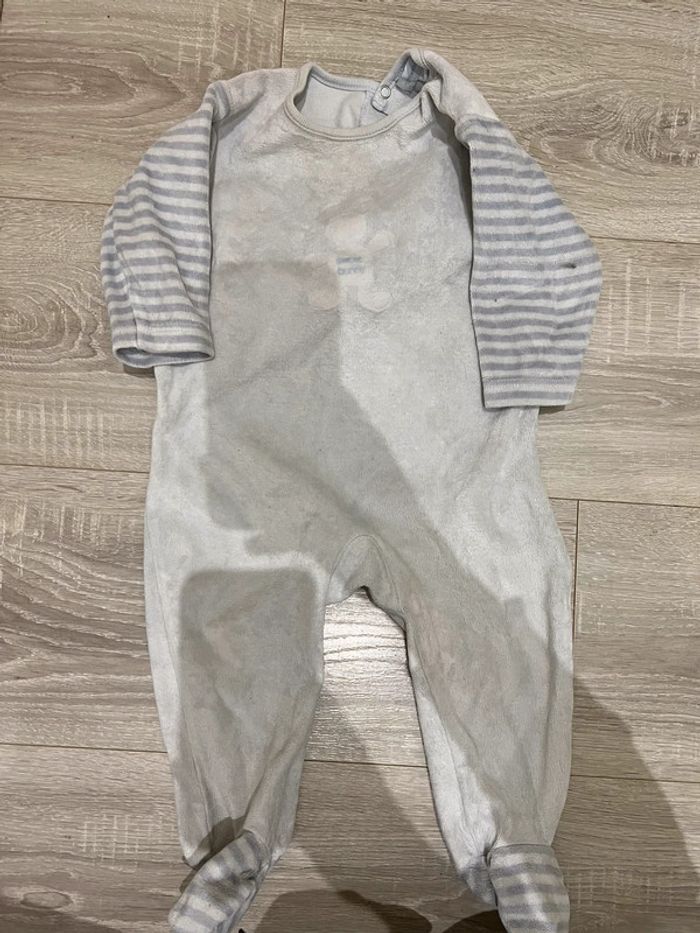 Lot pyjama 6 mois - photo numéro 3