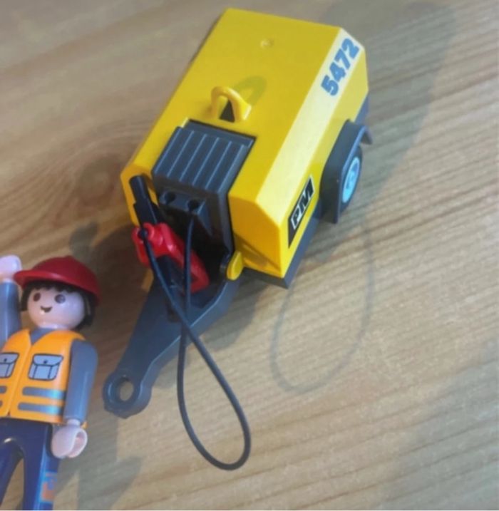 Playmobil ouvrier marteau piqueur - photo numéro 3