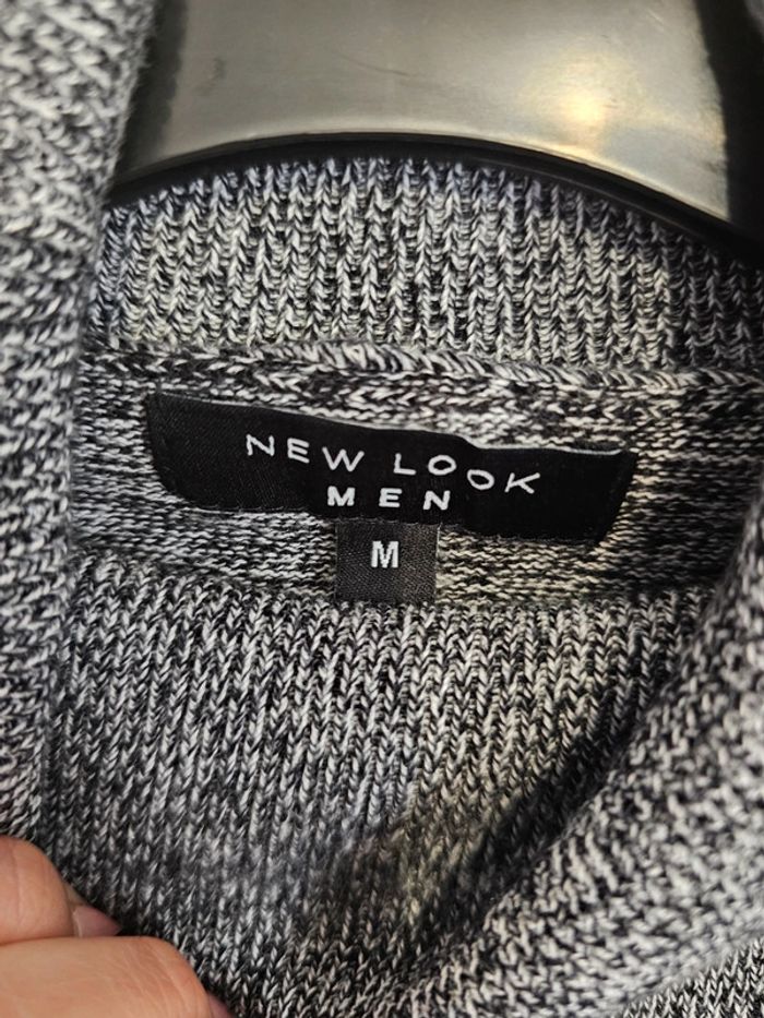 Pull taille M - photo numéro 3