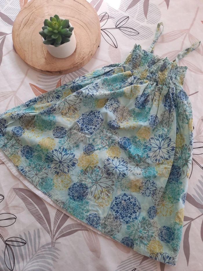 Jolie robe d'été - photo numéro 2