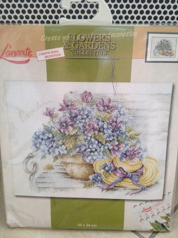 Broderie Lanarte neuve