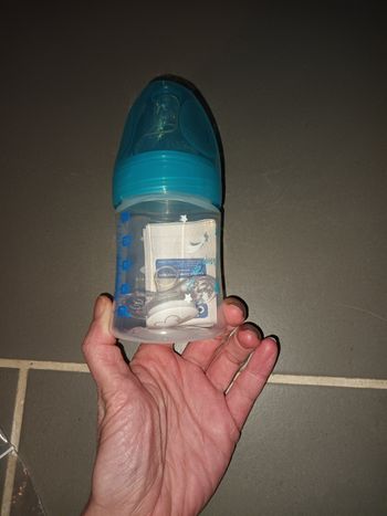 Biberons et tétine Dodie Neuf 🏷