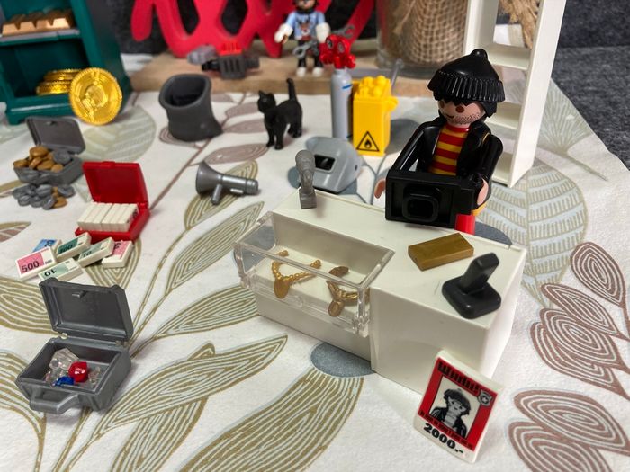 Playmobil - voleurs - photo numéro 4