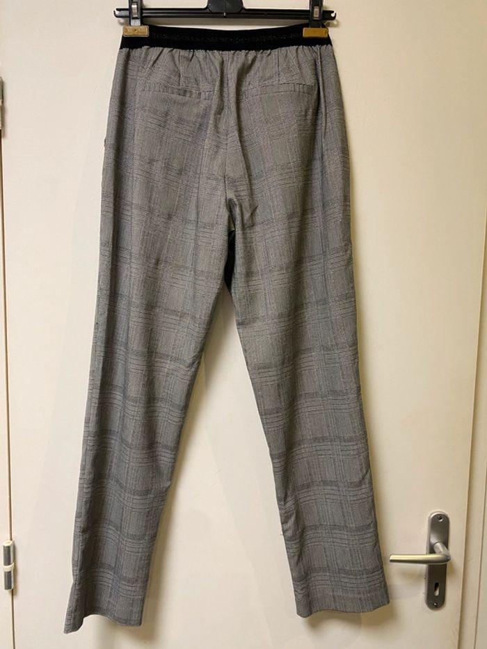 Joli pantalon gris Prince de Galle taille élastique Gémo taille 36 - photo numéro 3