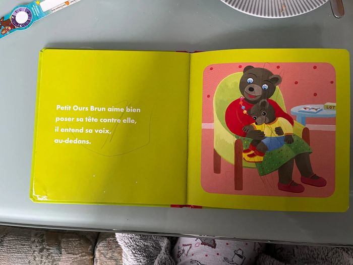 Livre petit ours brun aime sa maman - photo numéro 3