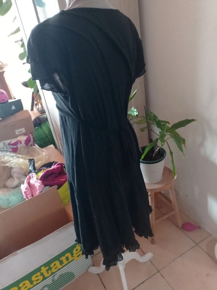 Robe noire - photo numéro 4