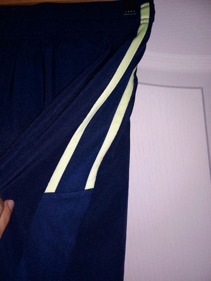 Short de sport - photo numéro 3