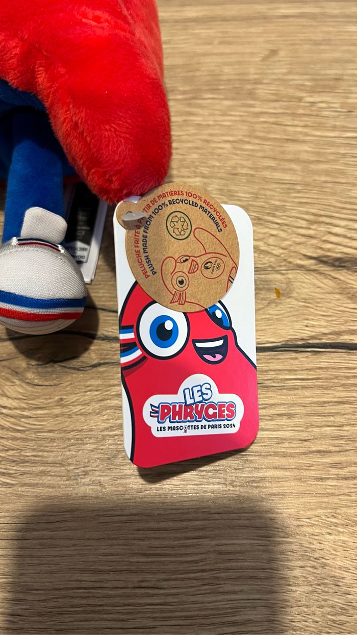 Mascotte des jeux olympiques de Paris 2024 - photo numéro 2