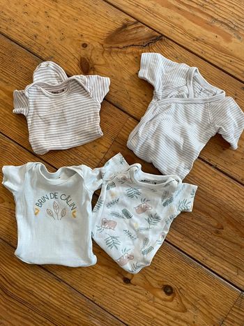 Lot de bodies manches courtes