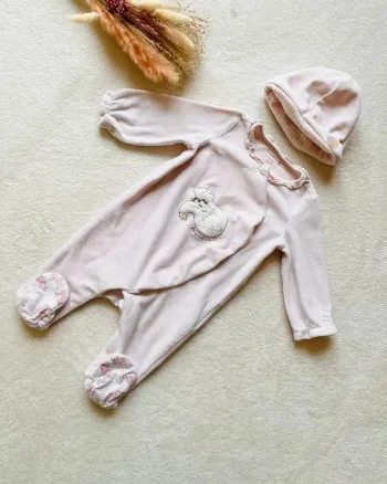 Pyjama en velours rose + bonnet 6 mois - Sergent Major 🩷