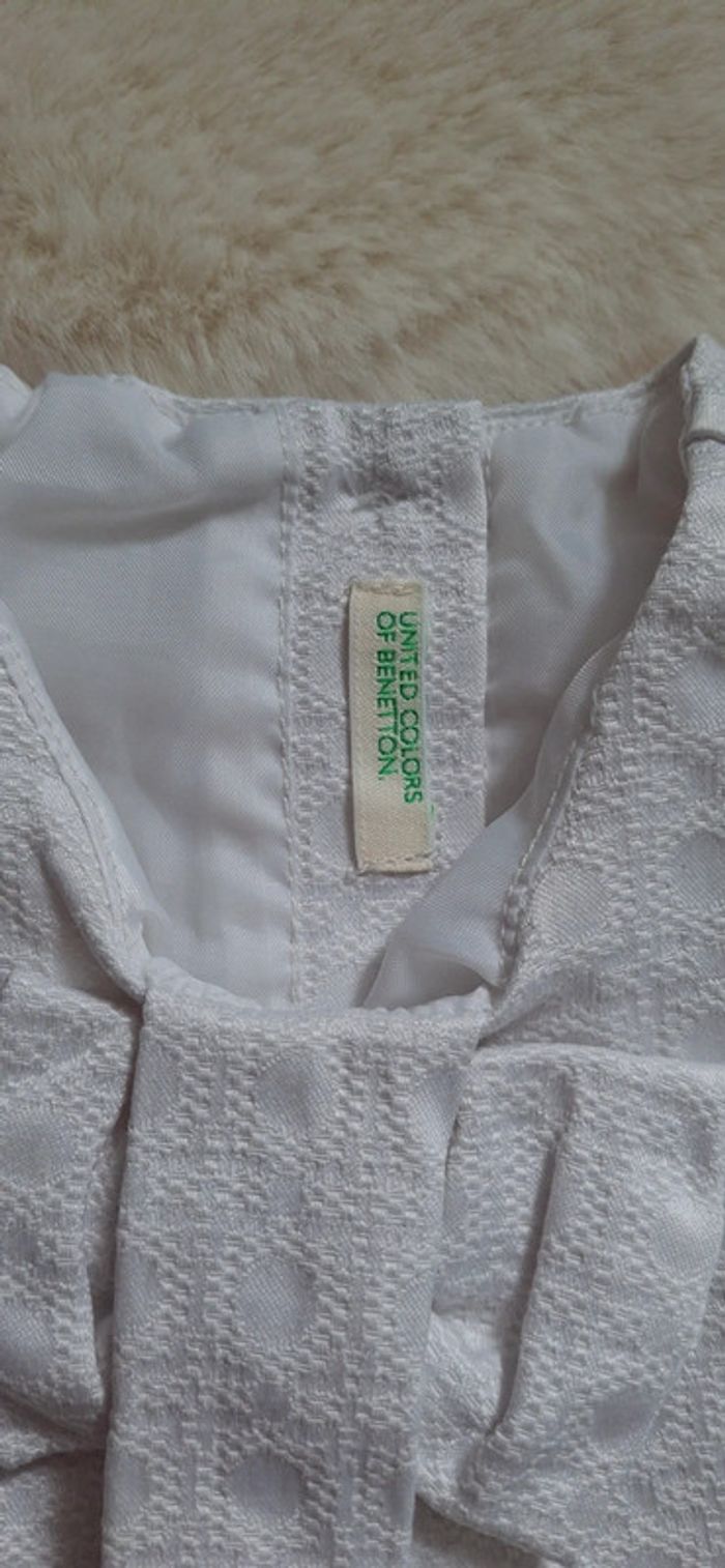 Robe Benetton taille 6 mois - photo numéro 4