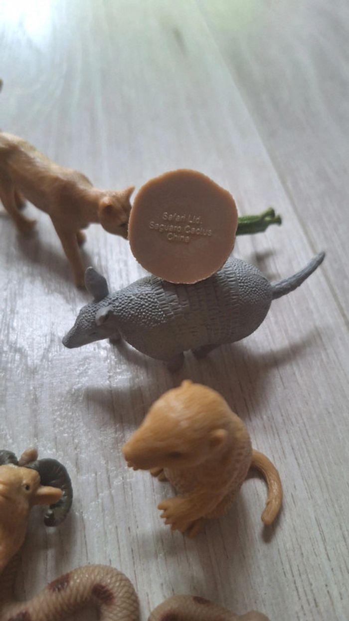 Lot de 11 figurines Animaux du désert - photo numéro 2
