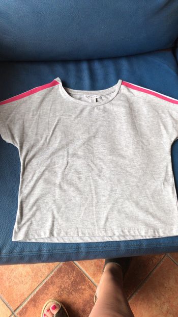 Primark t shirt taille 10/11 ans