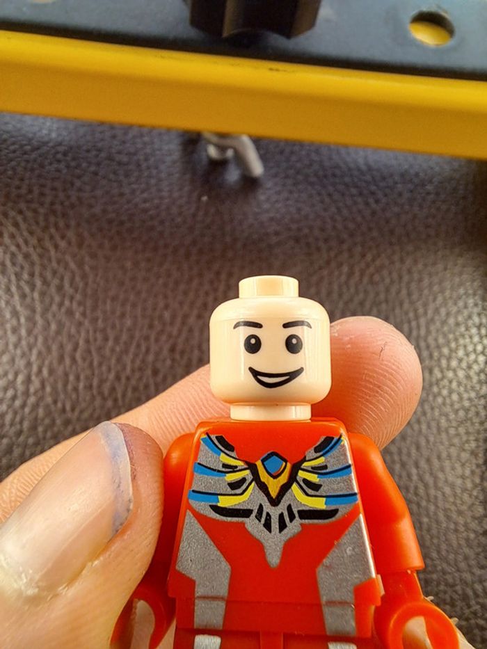 Figurine Lego compatible Ultraman - photo numéro 8