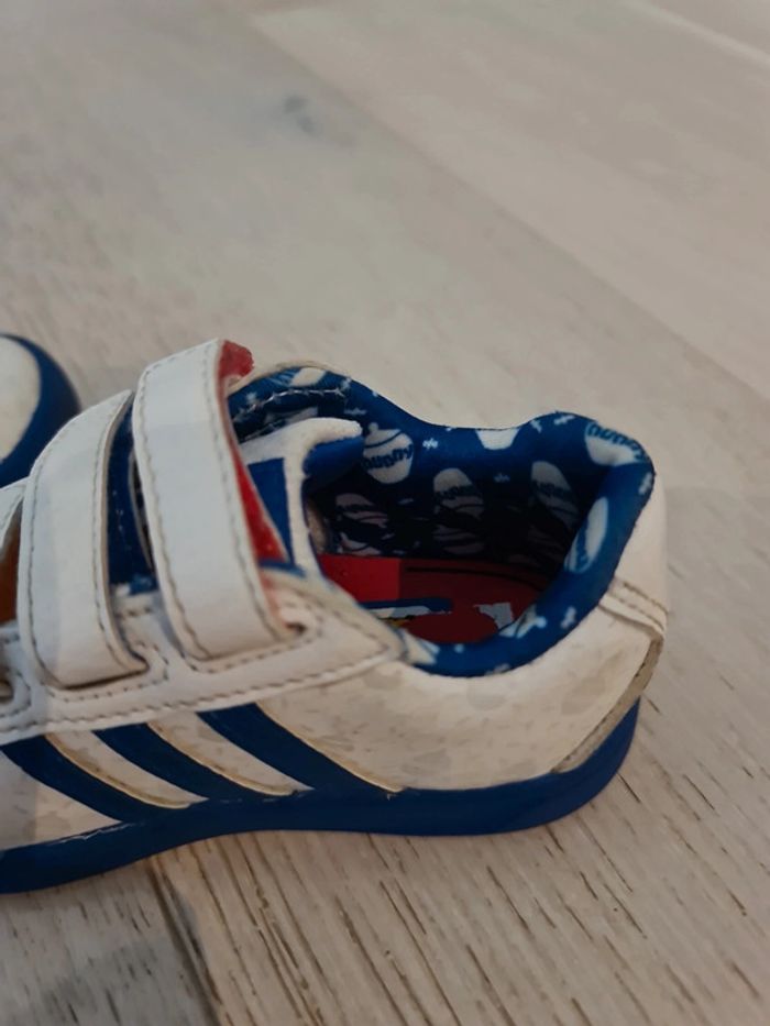 Baskets Adidas Winnie pointure 22 - photo numéro 17