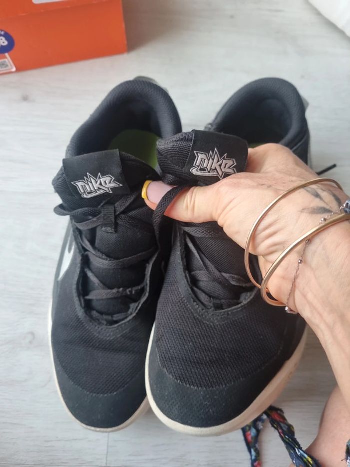 Paire de Nike basketball - photo numéro 7