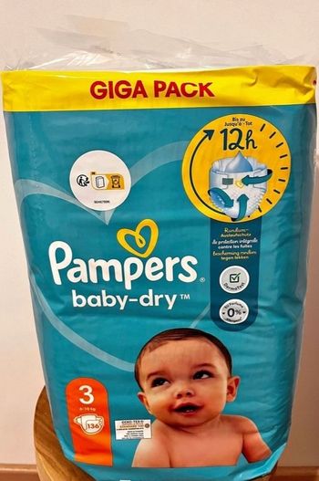 136 Couches Pampers Giga-Pack Baby-Dry Taille: 3 paquets de 136 couches