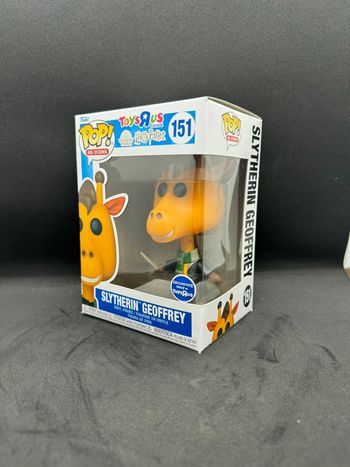 Funko pop Toys R Us Harry Potter Slytherin Geoffrey 151