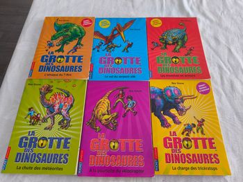 Lot livres la grotte des dinosaures 
