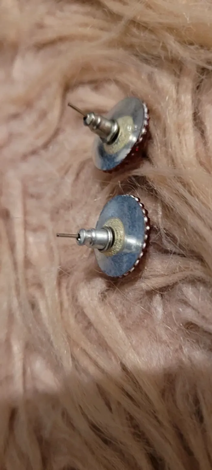 Boucles d'oreilles strass rouges - photo numéro 3