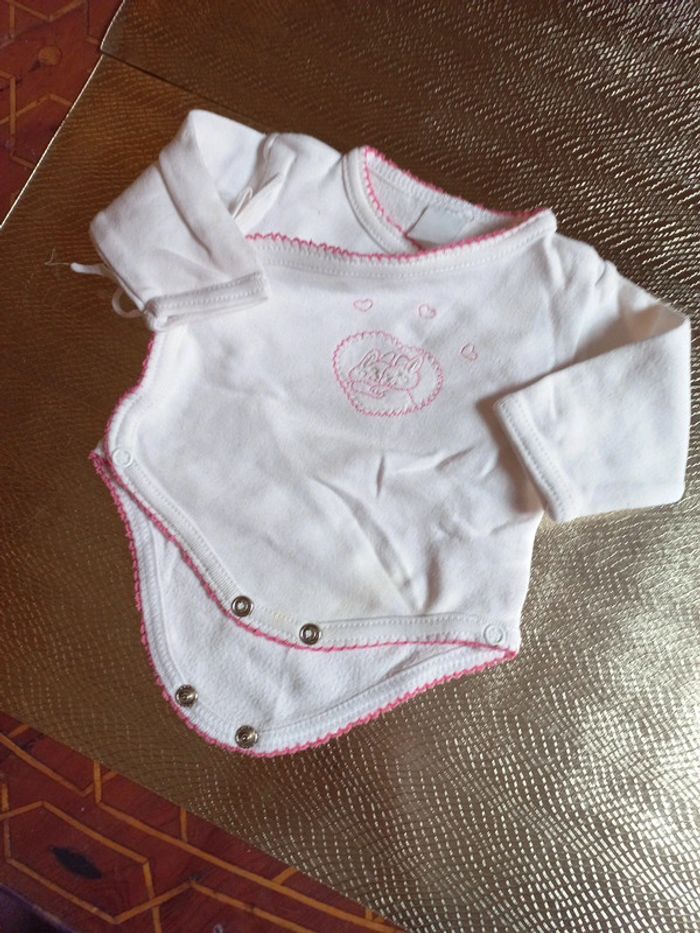 LOT 5 Bodys 0 mois a 1 mois coton - photo numéro 6