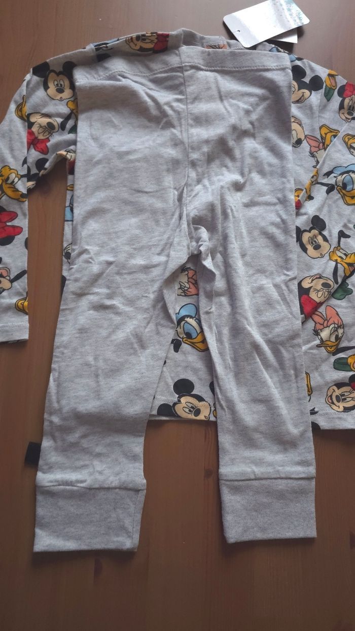(Neuf non porté) 😍 pyjama 2 pièces 36mois 🤩 - photo numéro 3
