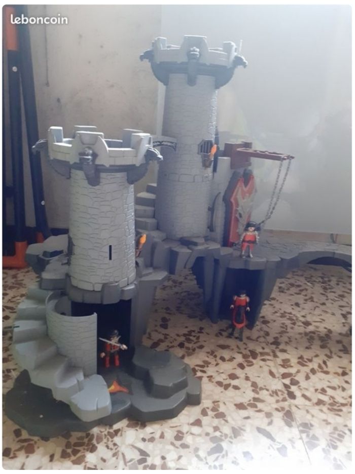 Château playmobil - photo numéro 2