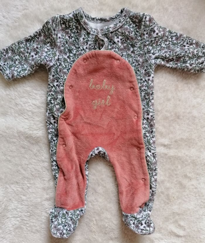 Lot 3 Pyjamas velours Verbaudet 1 mois 54cm - photo numéro 5