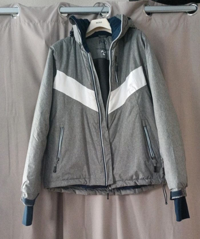 Veste de ski neuve taille 40 - photo numéro 1