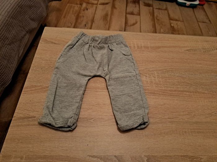 Lot de 7 pantalons garçon 6 mois - photo numéro 6