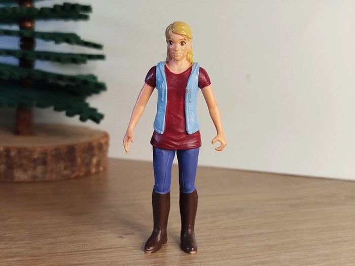 Figurine personnage femme blonde Schleich