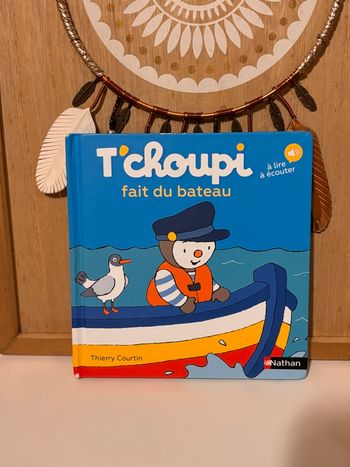 Livre tchoupi fait du bateau 
