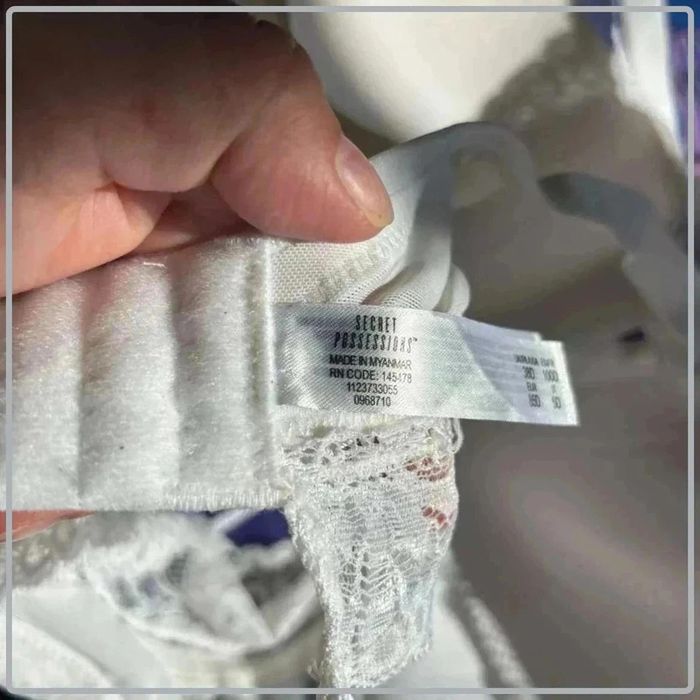 Magnifique  soutien-gorge  taille  100d - photo numéro 6