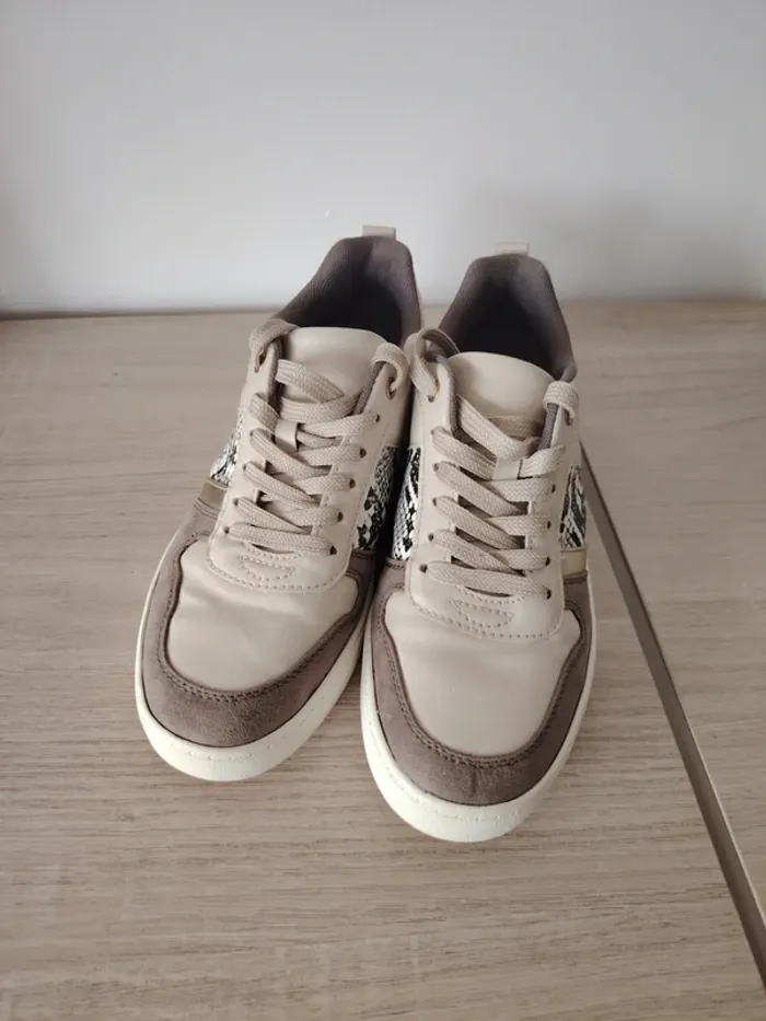Chaussures/baskets femme - photo numéro 2