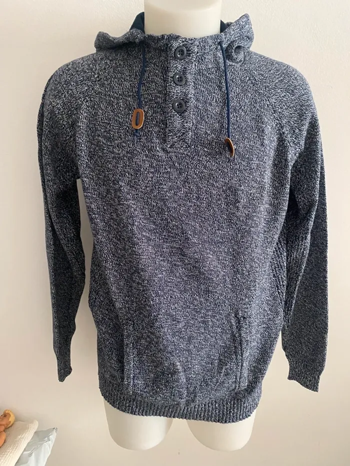 Pull à capuche