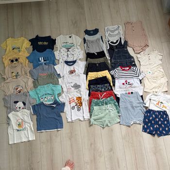 Lot de 42 vêtements en 6 mois été garçon 