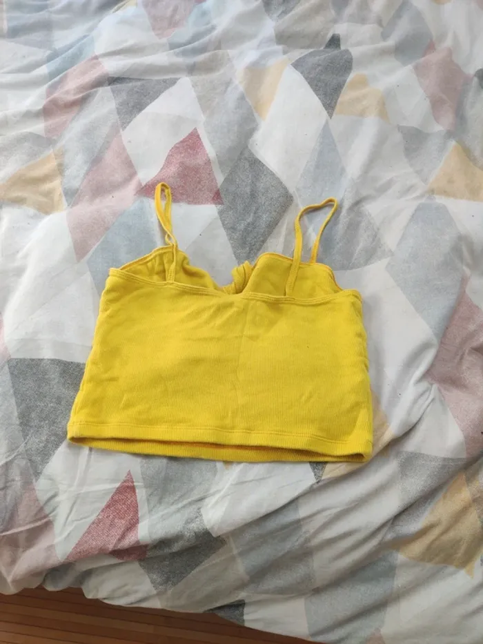 Crop top Hollister Jaune - photo numéro 2