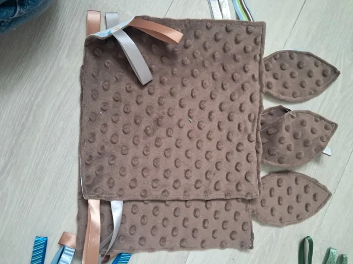 Doudou dinosaures marron - photo numéro 2