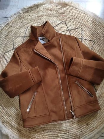 Veste gemo 8 ans porté 2 fois