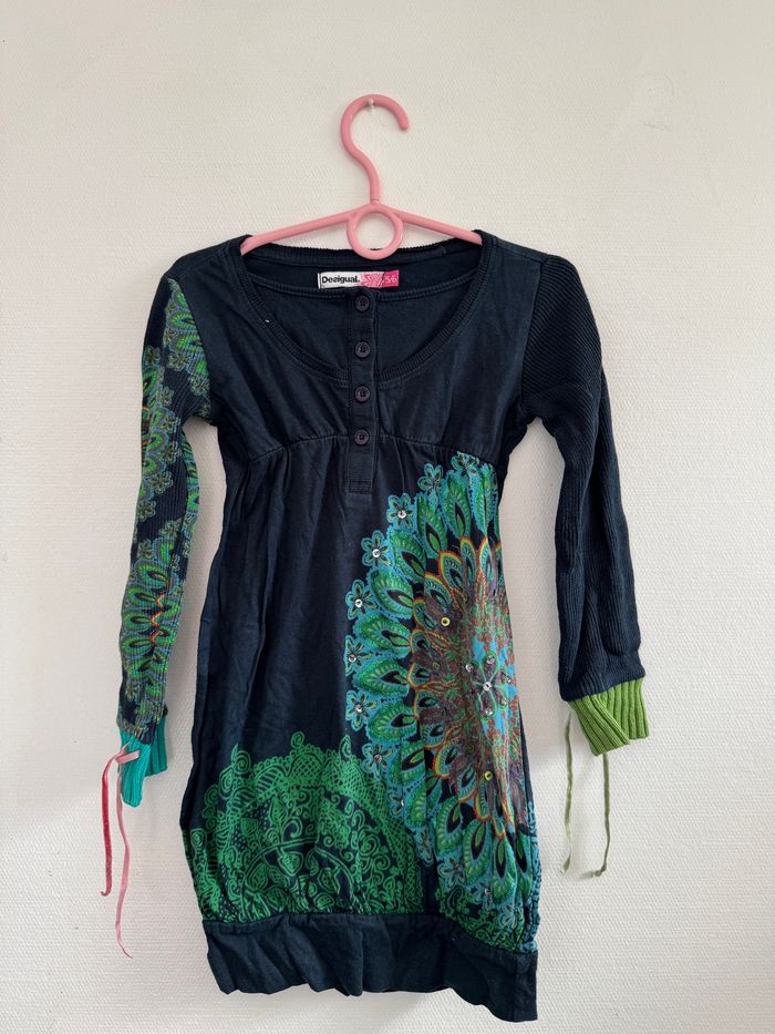 Robe desigual 5 /6 ans