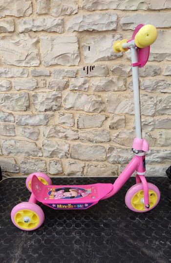 🚨Tr0ttinette Disney Minnie fushia et blanc🚨envoie rapide aujourd'hui ou demai