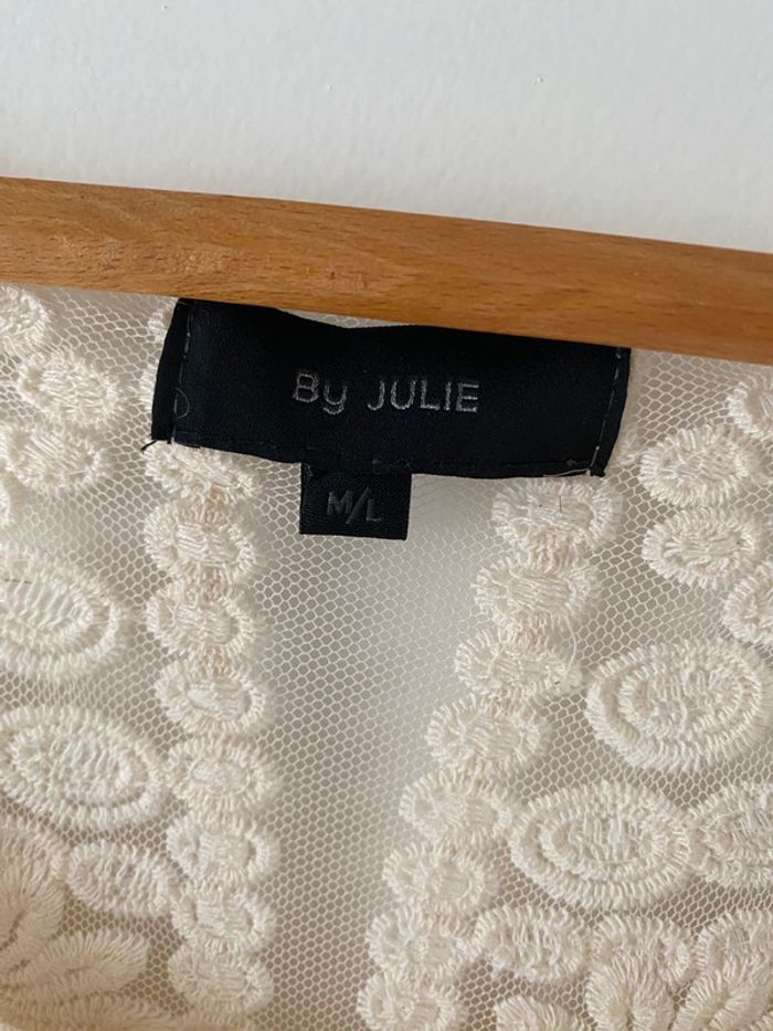 Robe tout en dentelle - photo numéro 2