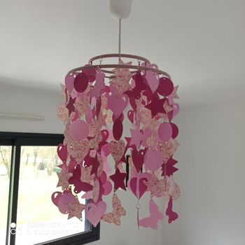Luminaire papillons coeurs étoiles