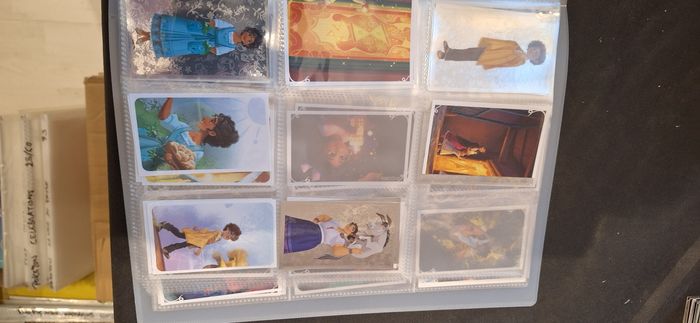 Cartes et dtickers de collection panini " encanto " neufs - photo numéro 4