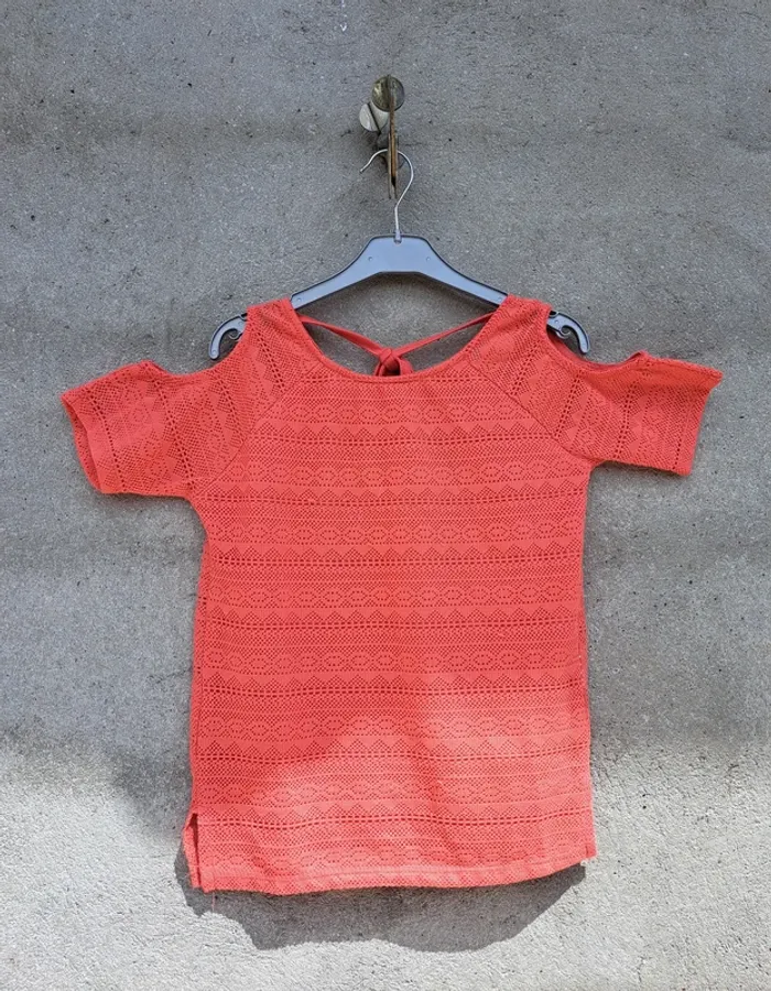 Petit top brodé orangé