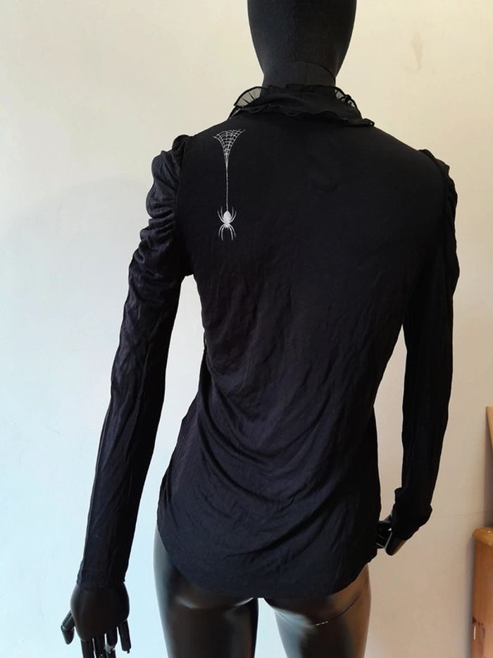 Top manches longues froncées taille m avec une araignée argenté - photo numéro 5