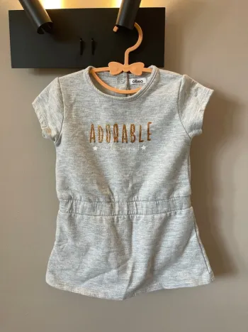 Robe neuve Gémo grise taille 18 mois